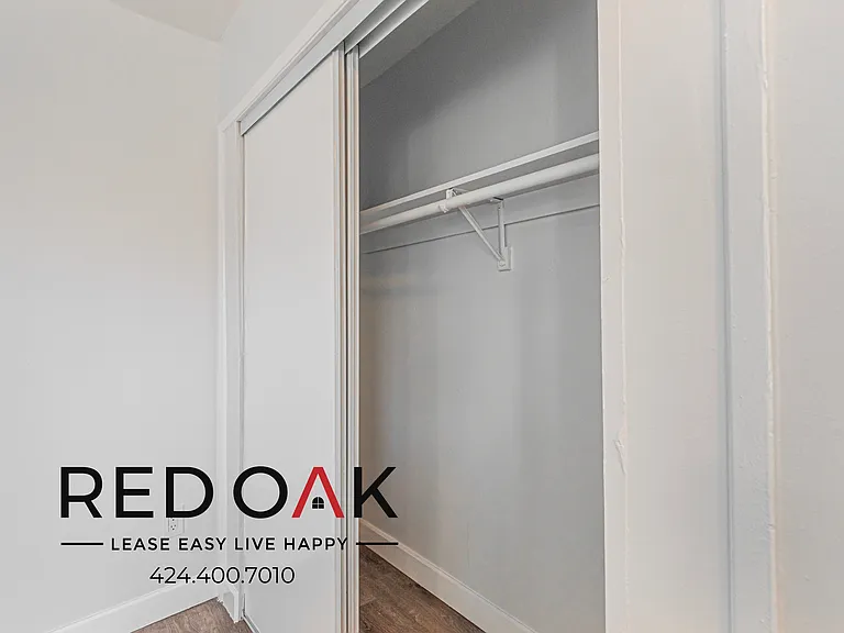 6722 Troost Ave #10 — Photo 9