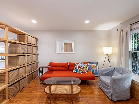 3rd image of 72 Henry St APT 3A