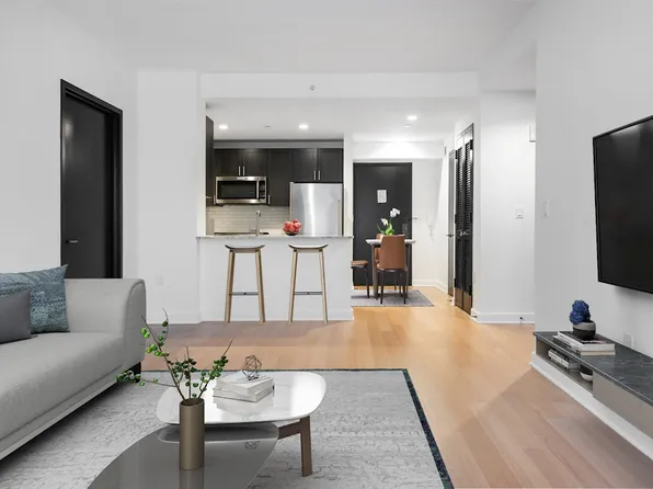 21 West End Avenue image 1 of 30