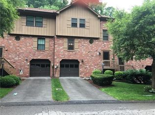 136 Old English Rd, Pittsburgh, PA 15237