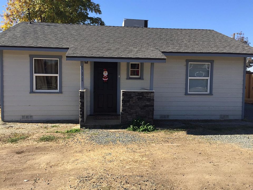 1st image of 804 E K Avenue