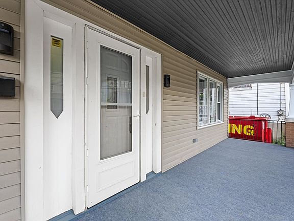 2nd image of 58 Jackson St
