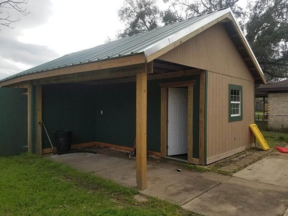 3rd image of 1461 Camellia Dr