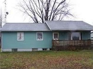 8228 Mayburn Barclay Rd, Farmdale, OH 44417