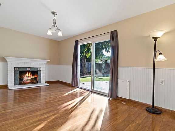 3rd image of 4417 Concerto Dr