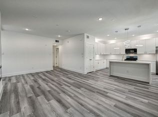 5122 Gold St #B, Houston, TX 77026