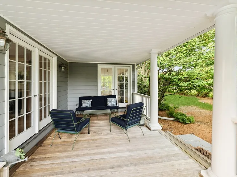 62 Beach Ln — Photo 23
