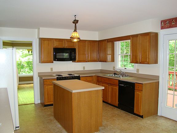 4th image of 80 Mourning Dove Dr