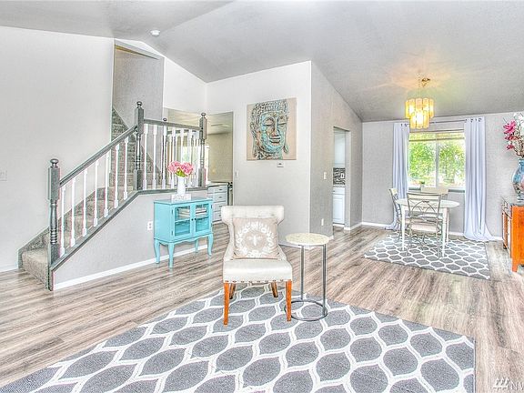 5th image of 2226 S Crestmont Dr