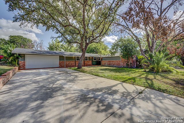 1st image of 215 Clearview Dr