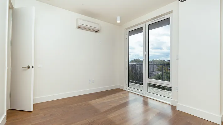 Rented by Nooklyn NYC LLC | media 7