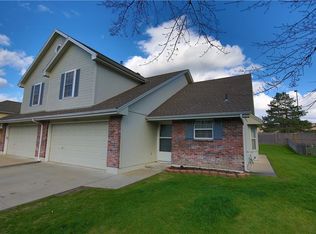 405 SW Hoke Ln, Lees Summit, MO 64081