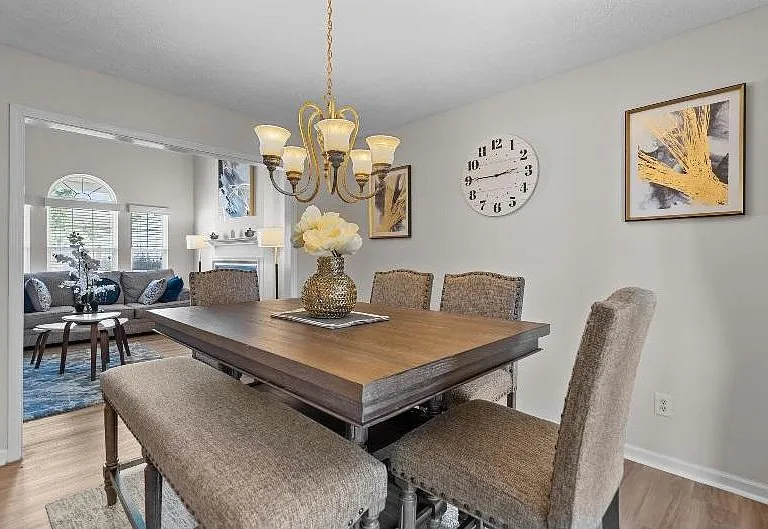 4401 Southfield Ct — Photo 4