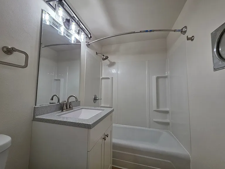 5022 Sheboygan Ave — Photo 6