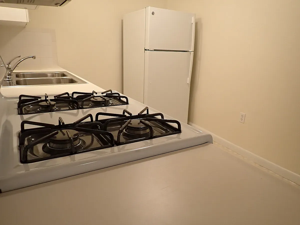 1 bed, 850 sqft, $2,000 — Photo 2