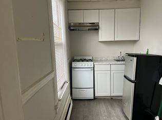 173 Branch St #4, Lowell, MA 01851