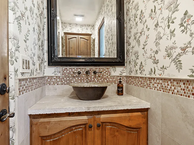 7964 Prospect Pl — Photo 6