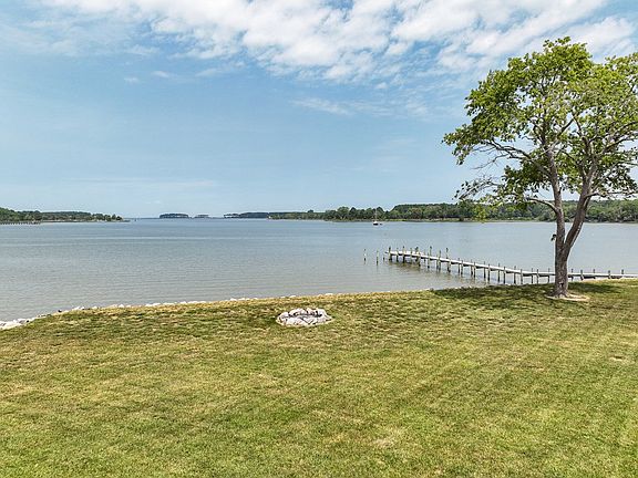 5th image of 15049 Blenheim Way