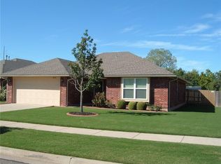 2408 Deer Chase Dr, Norman, OK 73071