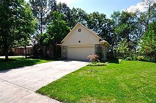 Exterior Front. Beautiful brick home. Private back yard, fully fenced. Most items in the backyard included.