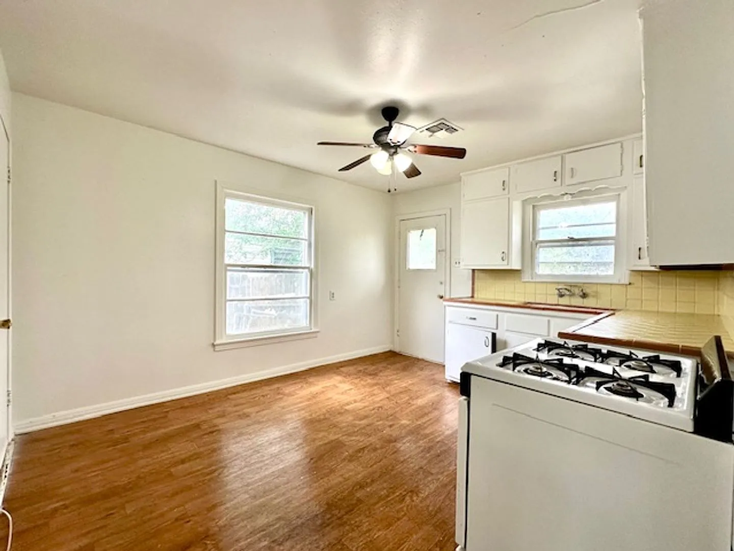 Two Bedroom One Bath — Photo 3