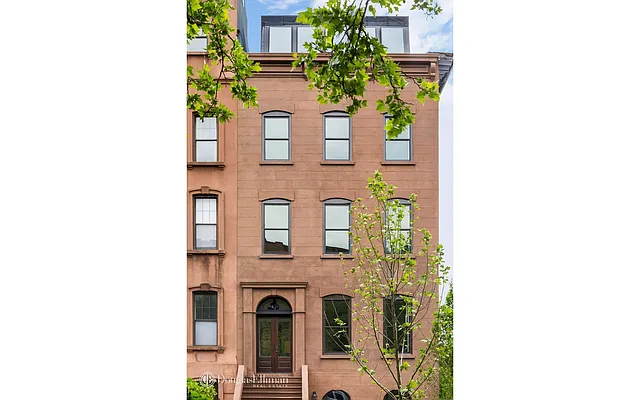 Sold by Douglas Elliman | media 26