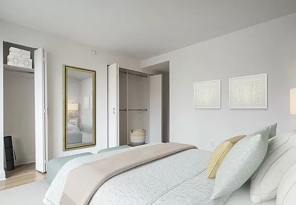 3rd image of 215 E 96th St APT 5J