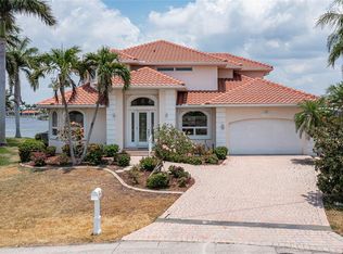 1060 San Mateo Dr, Punta Gorda, FL 33950