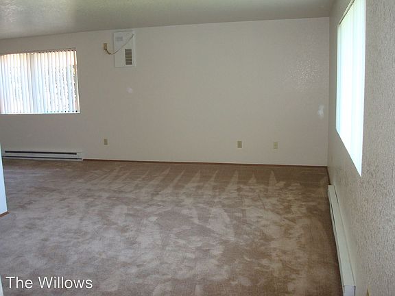 4th image of 7406 47th Ave NE APT D1