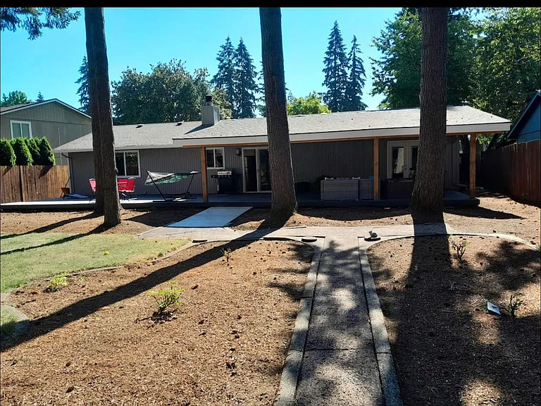 1104 NE 143rd Ave — Photo 10
