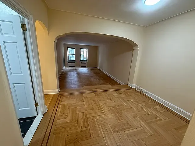 420 East 86th Street — Photo 2