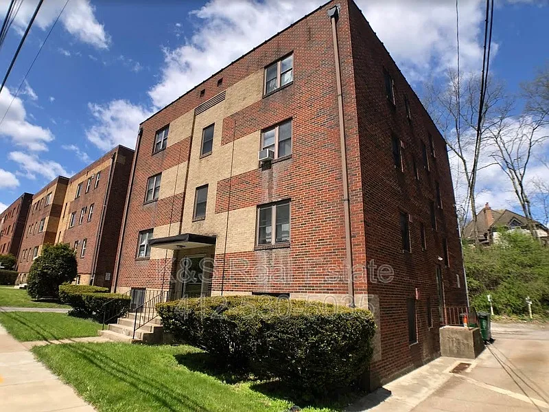 115 Mount Lebanon Blvd #1