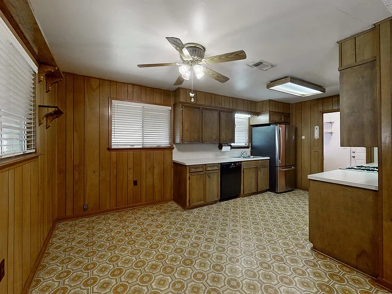 150 Rosa Lee Ln — Photo 7