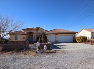 2060 Iroquois Ave, Pahrump, NV 89048