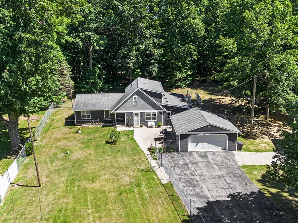 17566 Blue Star Memorial Hwy, South Haven, MI 49090