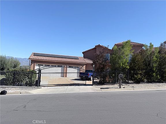 2nd image of 27370 Stonehenge Cir