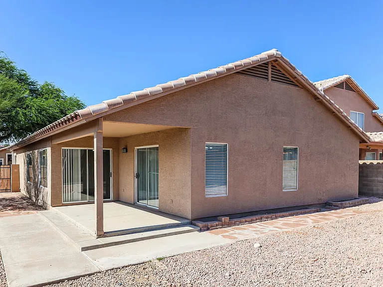 2310 E Morrow Dr — Photo 16