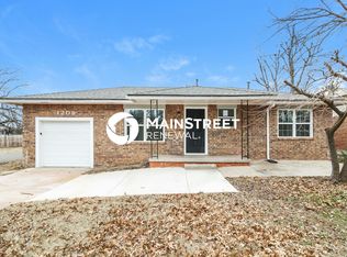 1208 Tim Holt Dr, Harrah, OK 73045