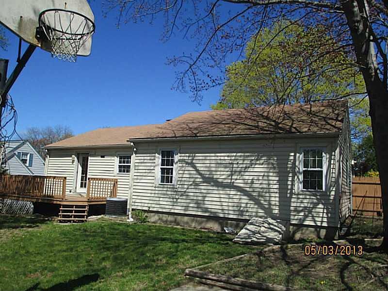 1st image of 17 Brae St