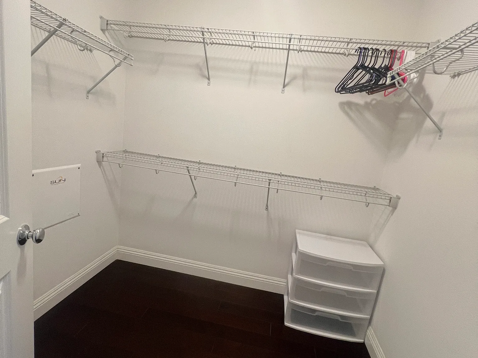 3 bed, 1985 sqft, $1,050 — Photo 4
