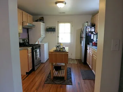 1110 Wellford St — Photo 6