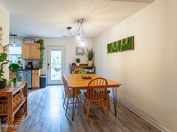 5th image of 206 Hominy Court