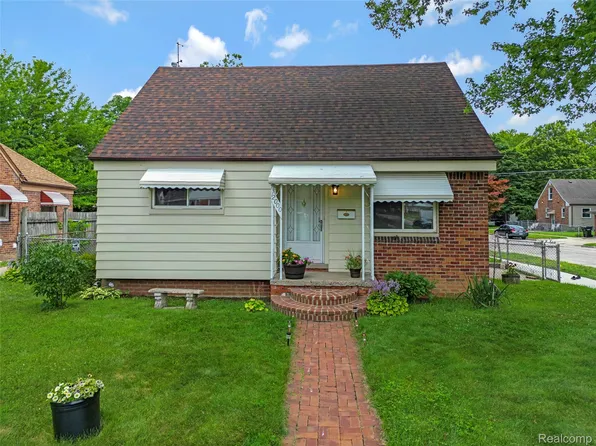 12000 Bramell St, Redford, MI 48239
