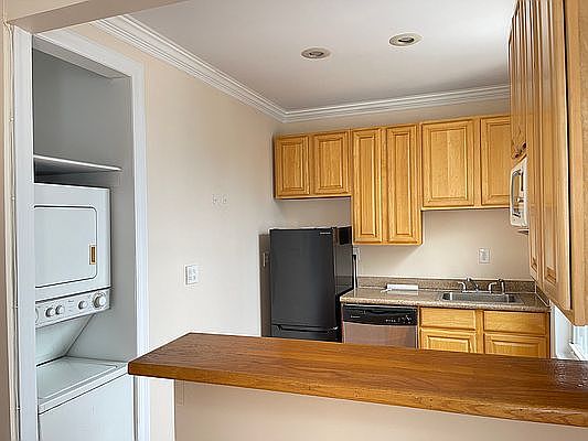 1st image of 36-24 32nd St #3BB