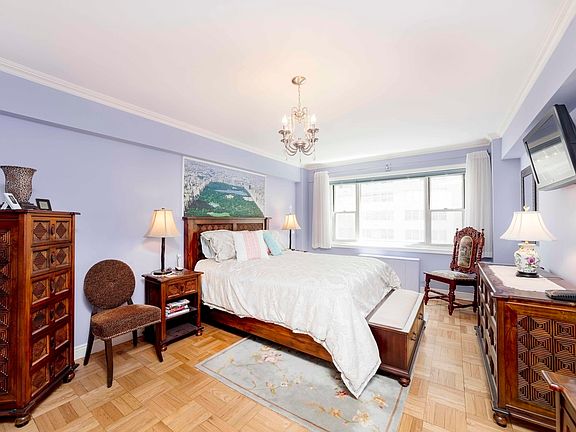 4th image of 100 W 57th St APT 8H