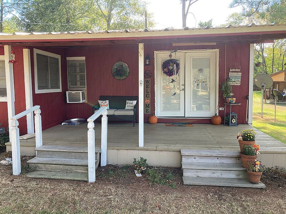 1st image of 105 Robin Ln