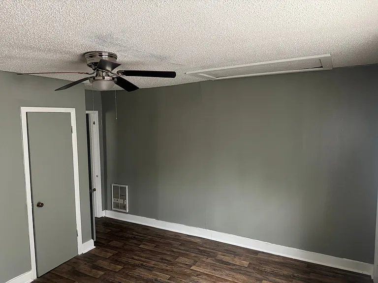 2115 Old Leland Rd #A — Photo 5