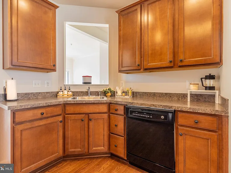15304 Pocopson Creek Way — Photo 12