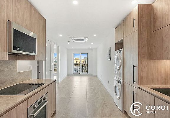 5th image of 1110 De Kalb Ave #2E