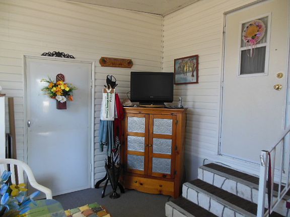 3rd image of 940 Sabal Palm Dr